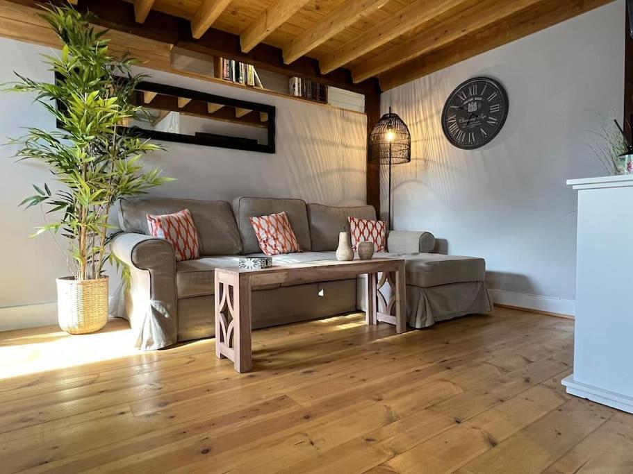 The Shack - Thatched Self Contained Annex Collingbourne Ducis Экстерьер фото
