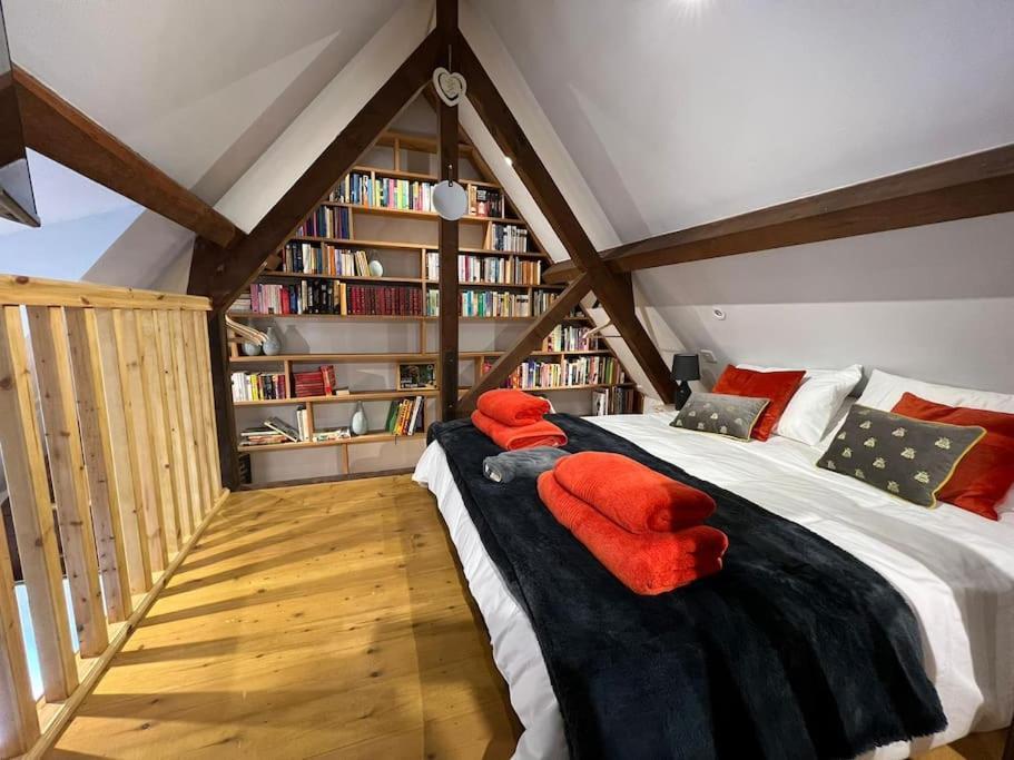 The Shack - Thatched Self Contained Annex Collingbourne Ducis Экстерьер фото
