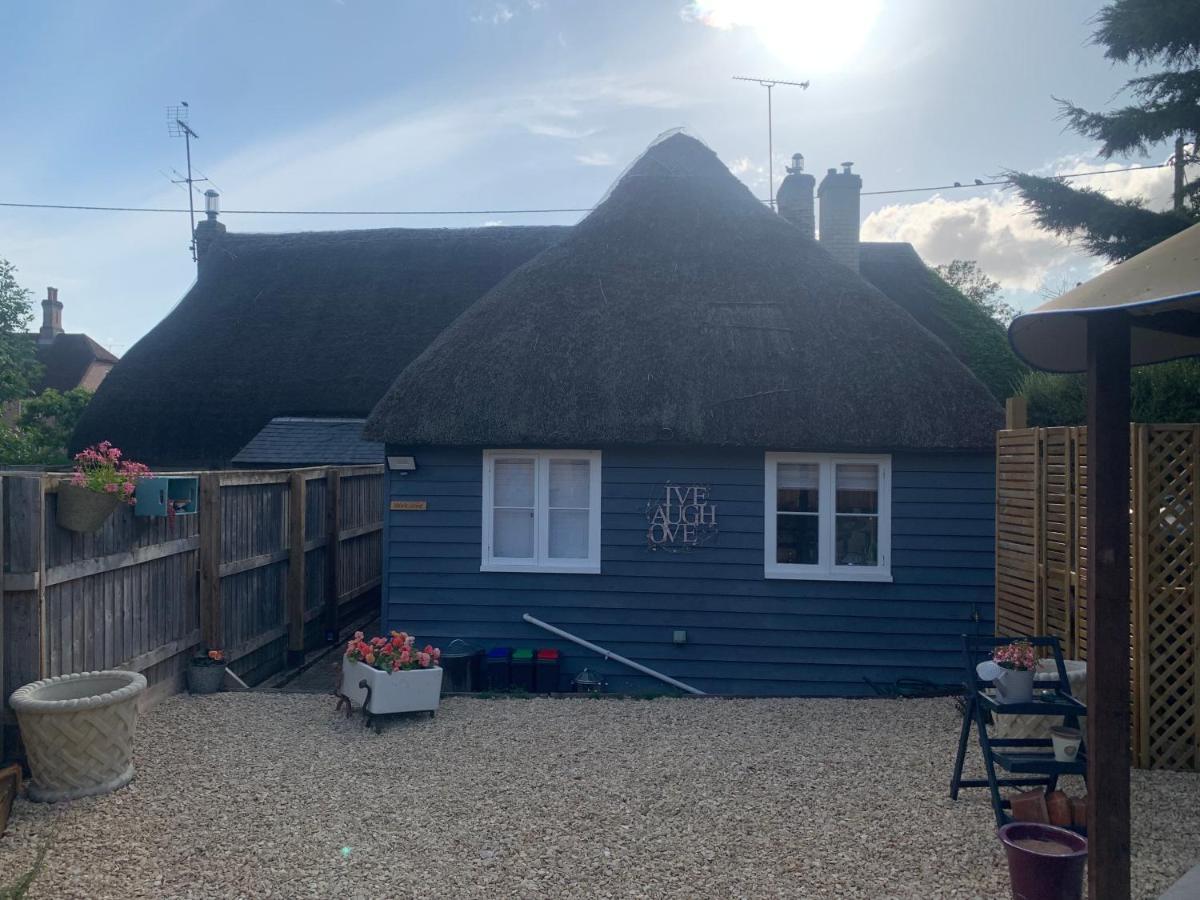 The Shack - Thatched Self Contained Annex Collingbourne Ducis Экстерьер фото